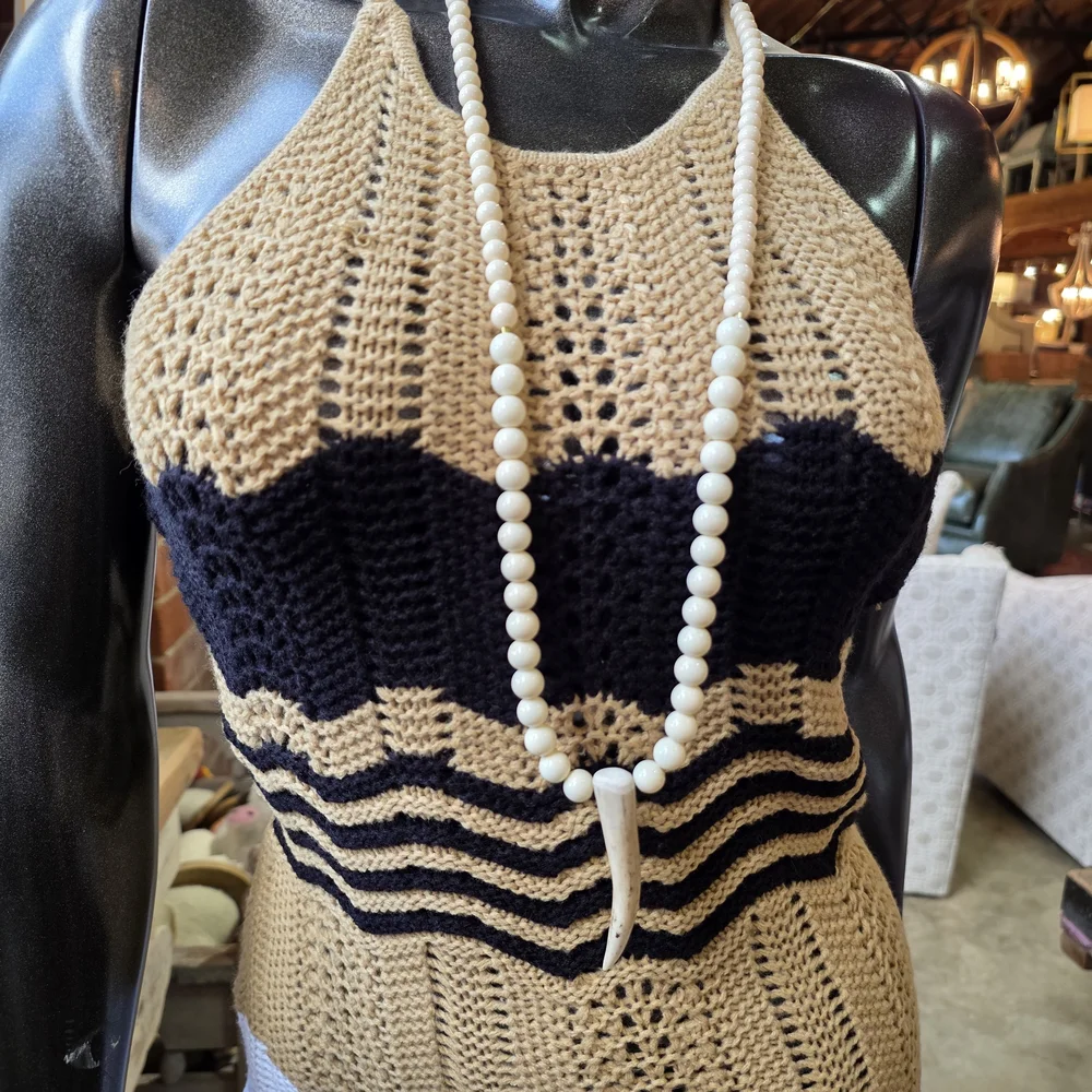 Beige & Black Beaded Necklace - Picture 3 of 15